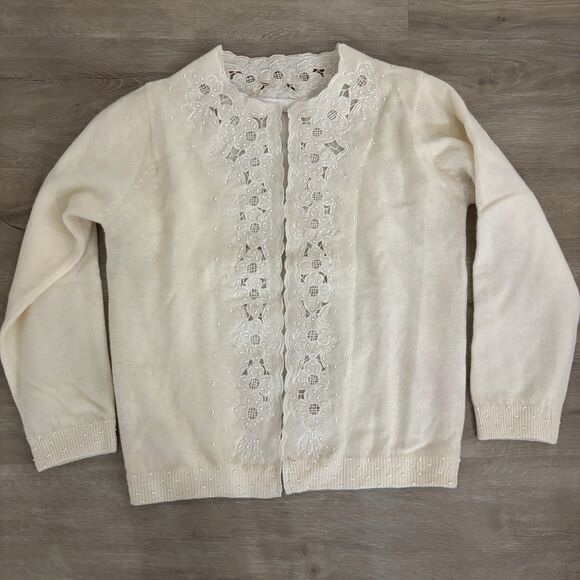VTG 50s Cream Hand Beaded Grannycore Sweater Sm Lined Cottagecore Pin Up Glam - Picture 3 of 15